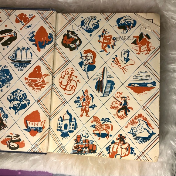 VINTAGE MERRIAM WEBSTER A DICTIONARY FOR BOYS AND GIRLS - Picture 7 of 9